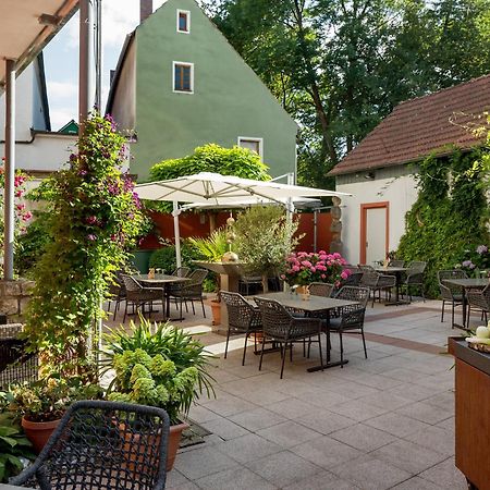 Edelsfeld Wirtshaus & Hotel Goldener Greif מראה חיצוני תמונה