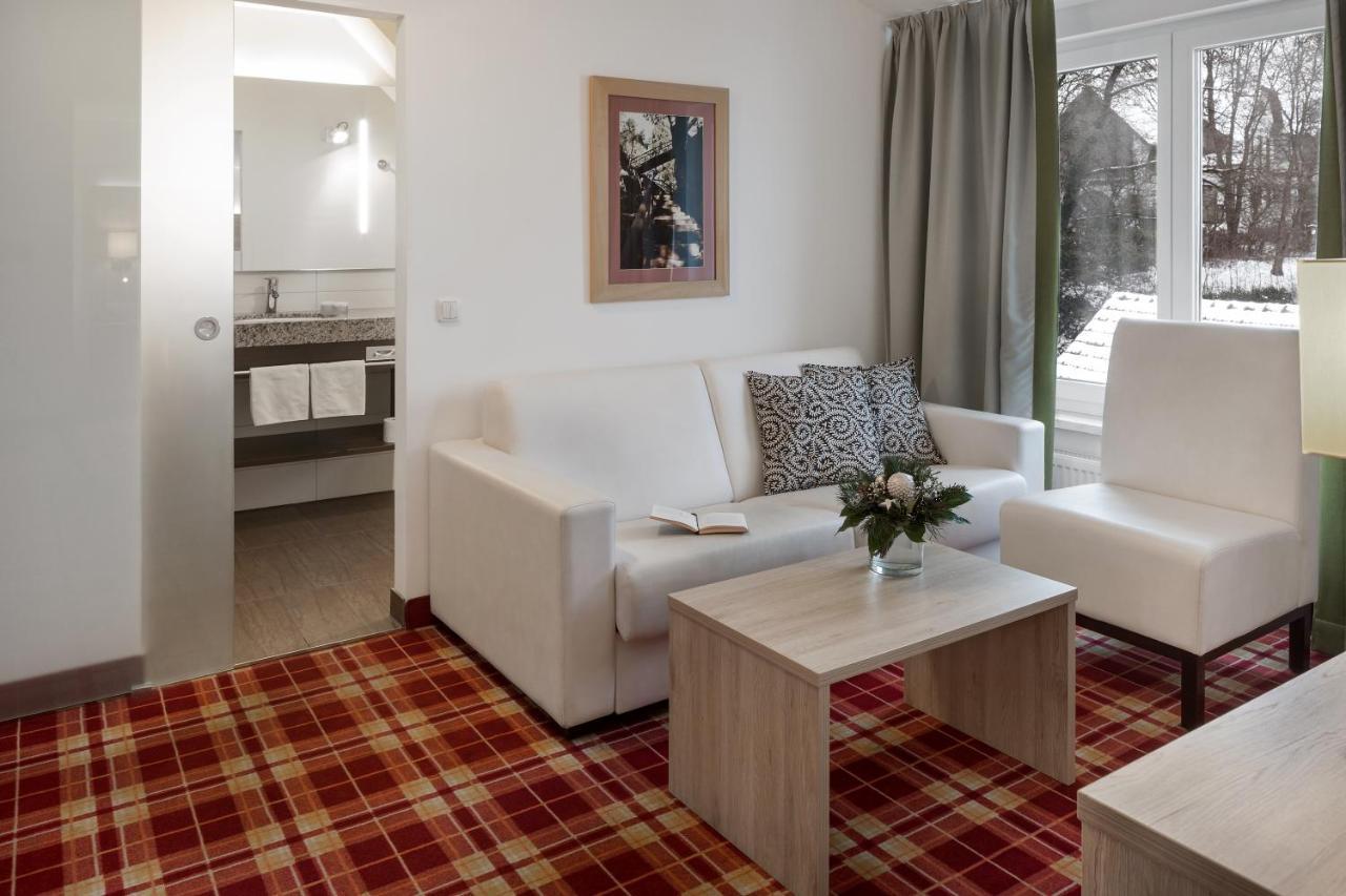 Edelsfeld Wirtshaus & Hotel Goldener Greif מראה חיצוני תמונה