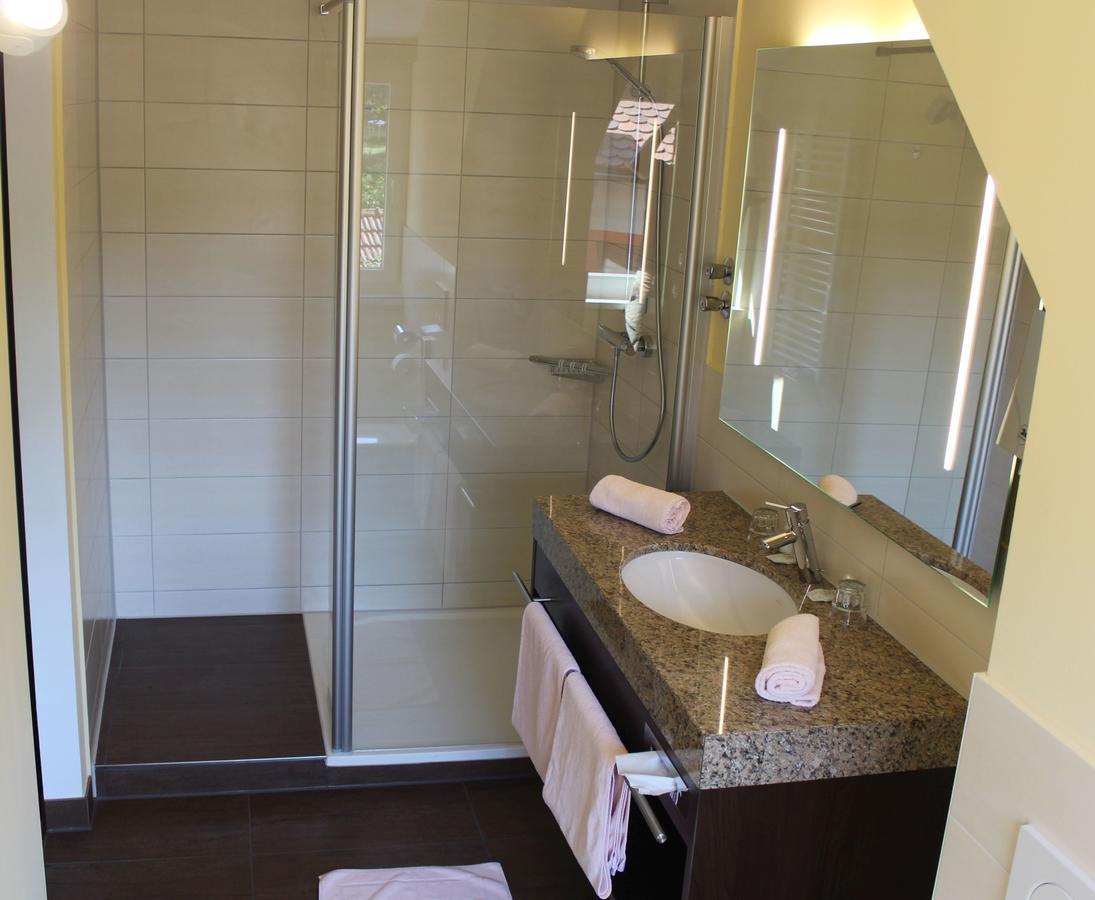 Edelsfeld Wirtshaus & Hotel Goldener Greif מראה חיצוני תמונה